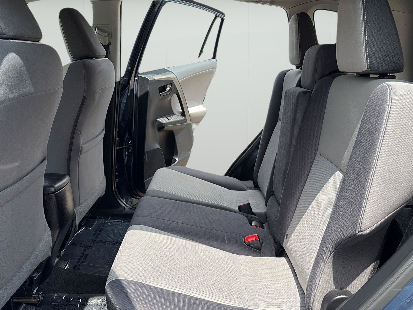 Used 2013 Toyota RAV4 XLE AWD/4WD image 18