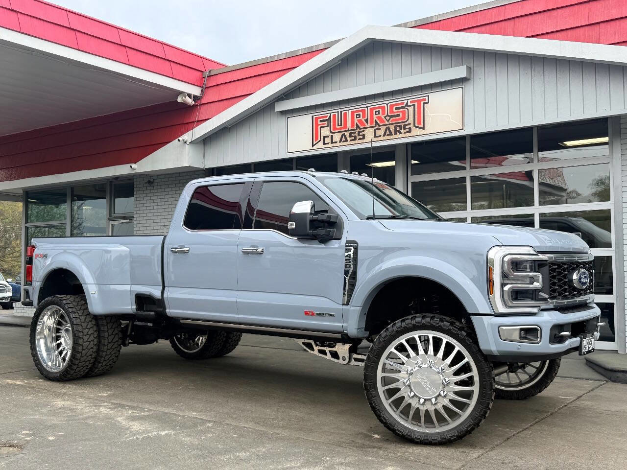 Used 2024 Ford F450 Platinum w/ FX4 Off-Road Package image 1
