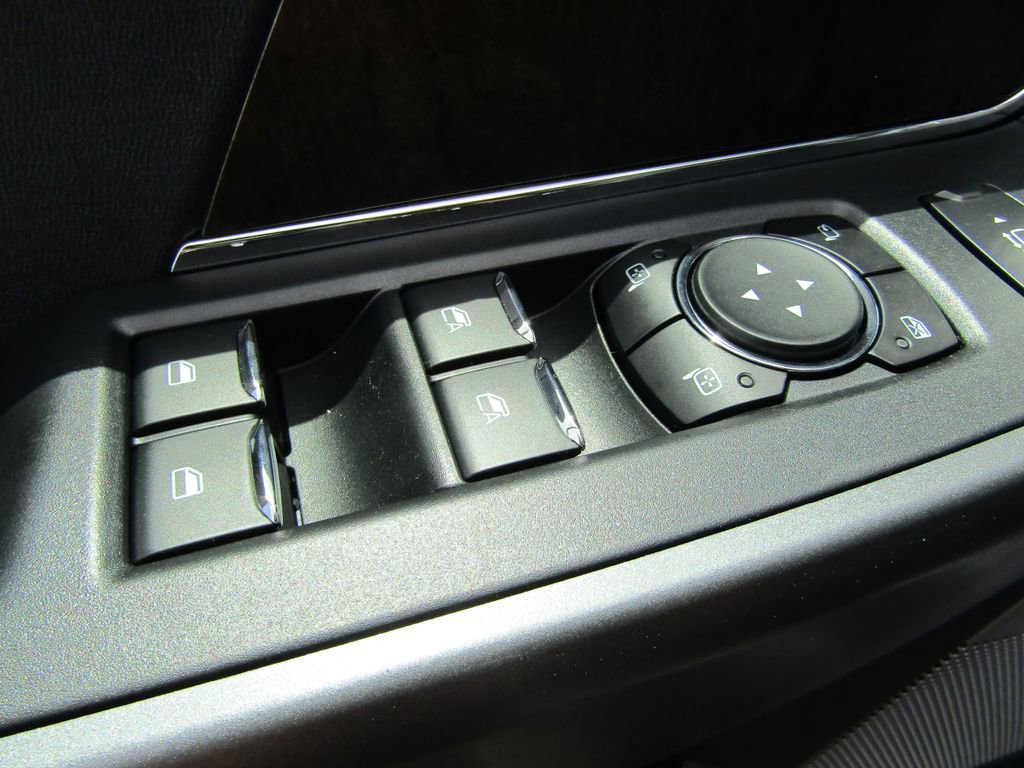 New 2025 Ford F350 Lariat w/ Lariat Ultimate Package image 22