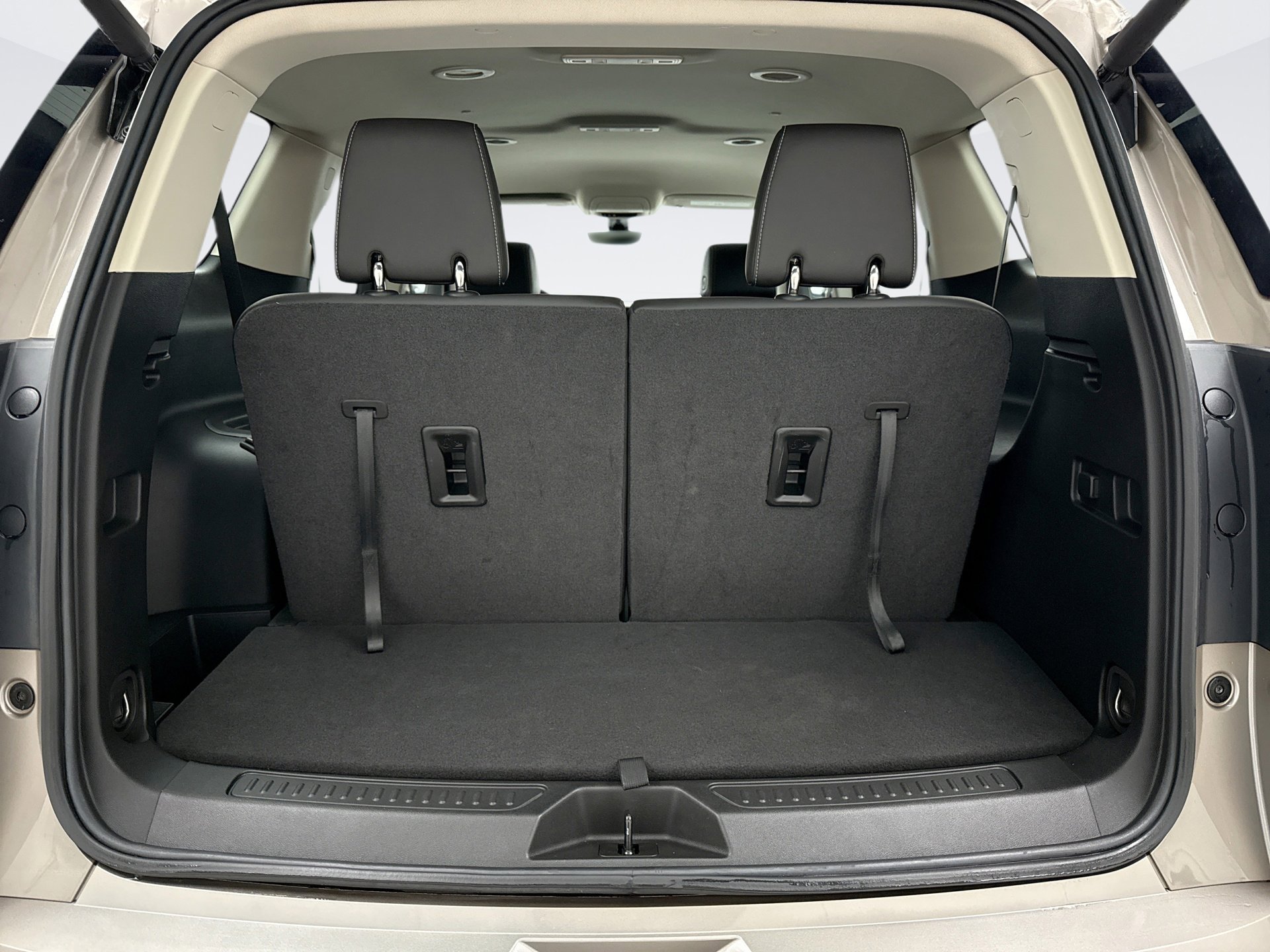 Used 2023 GMC Acadia Denali w/ Denali Technology Package image 24