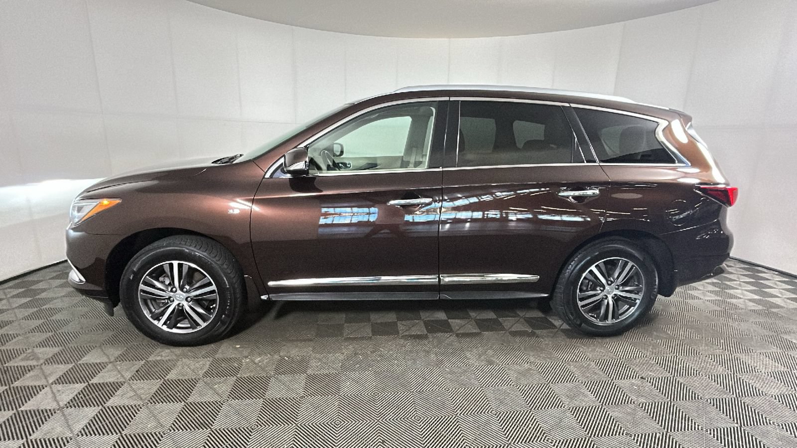 Used 2019 INFINITI QX60 Pure AWD/4WD image 5