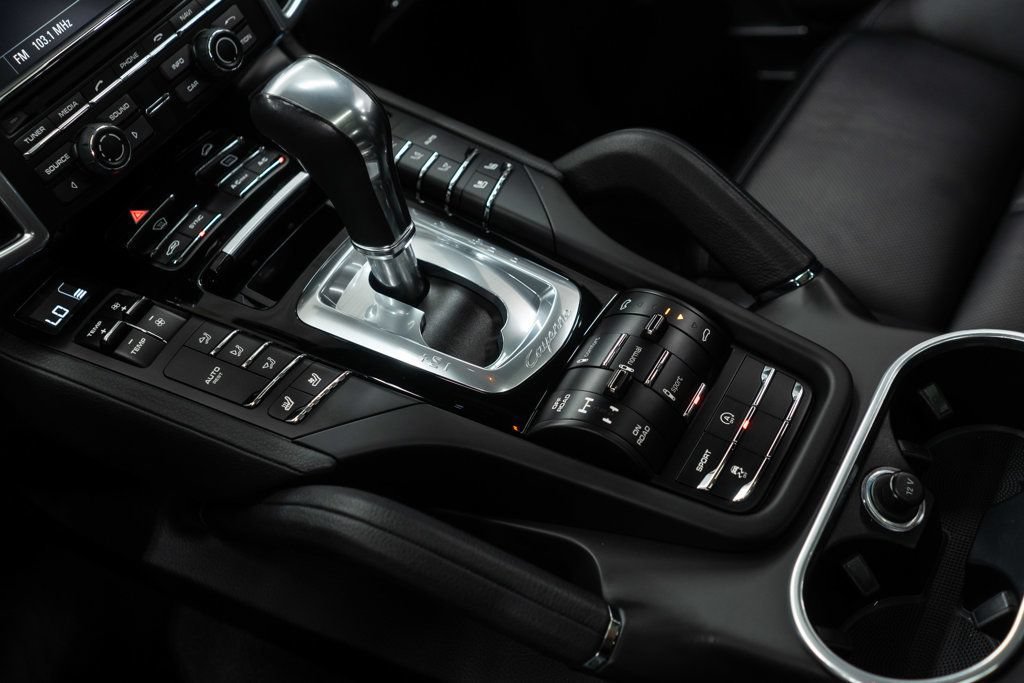 Used 2014 Porsche Cayenne S AWD/4WD image 18