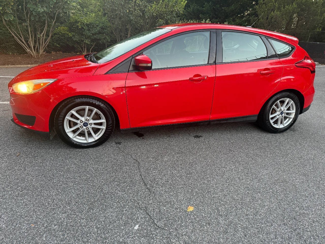 Used 2017 Ford Focus SE FWD image 28