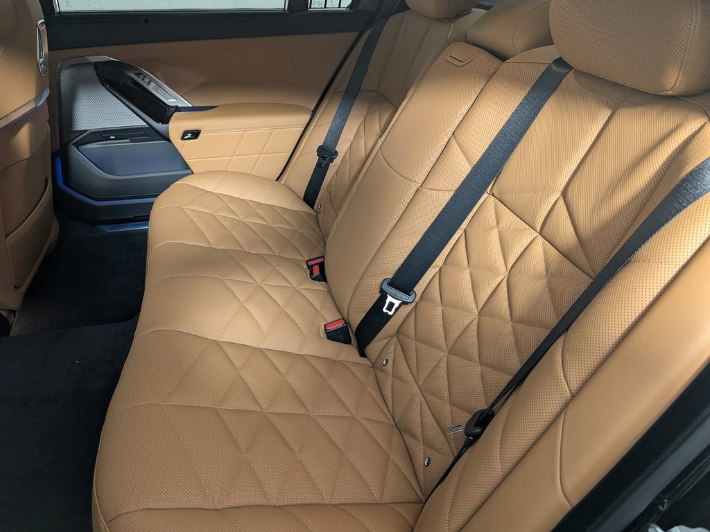 New 2026 BMW 740i xDrive image 41