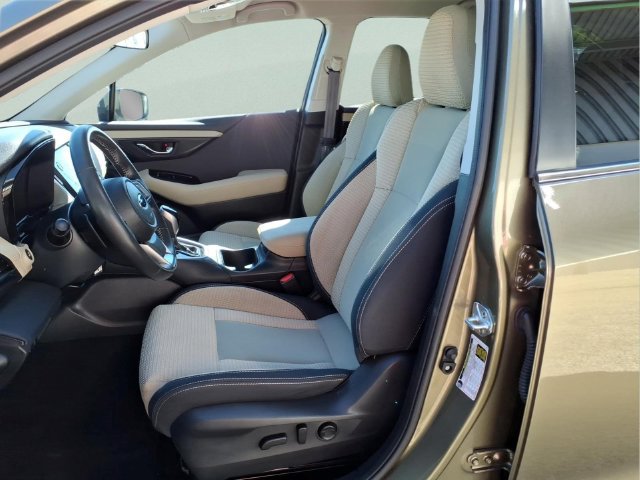 Used 2024 Subaru Outback Premium AWD/4WD image 12