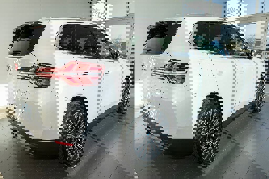 New 2026 BMW X3 xDrive30 w/ Premium Package image 5