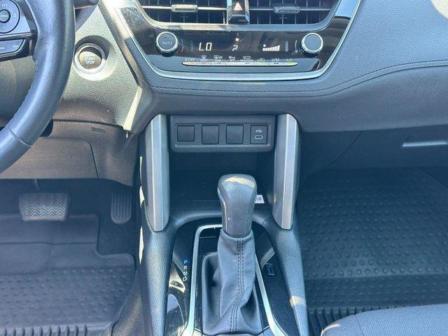 Certified 2023 Toyota Corolla Cross LE w/ Moonroof Package AWD/4WD image 15