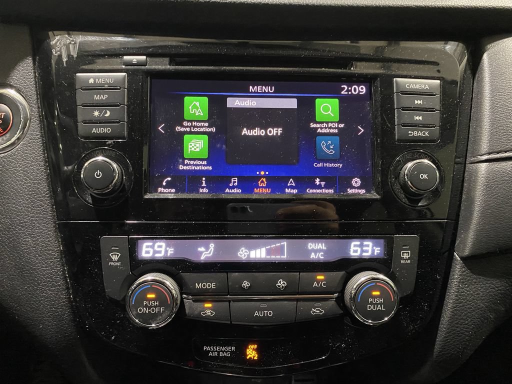 Used 2018 Nissan Rogue SV w/ Premium Package FWD image 7