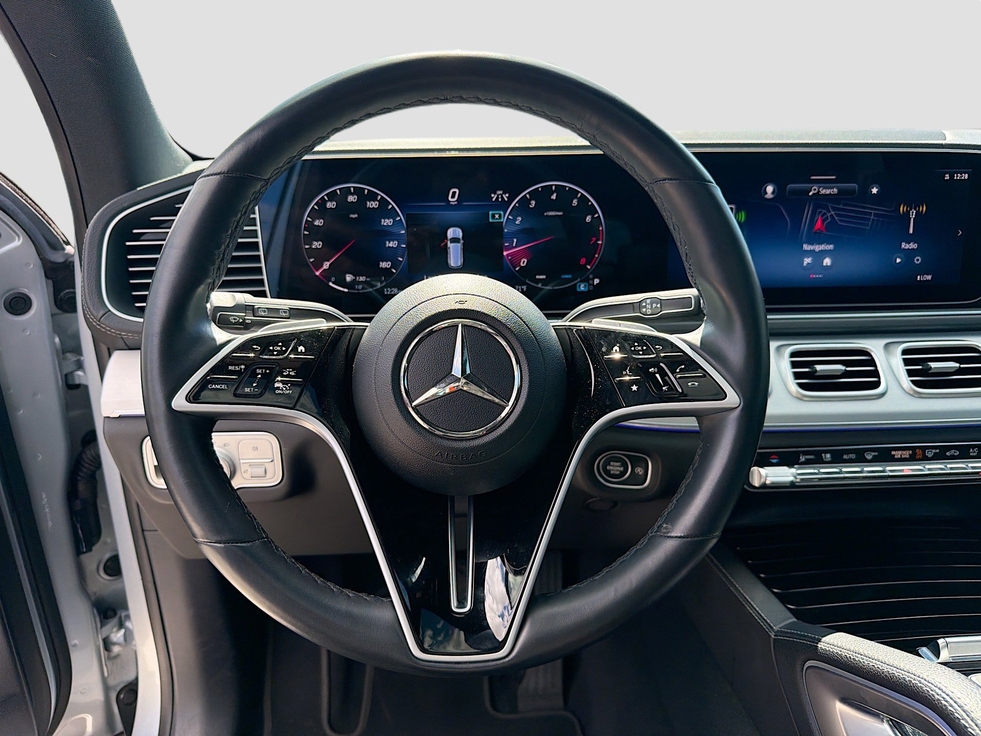 Used 2024 Mercedes-Benz GLS 450 4MATIC image 38