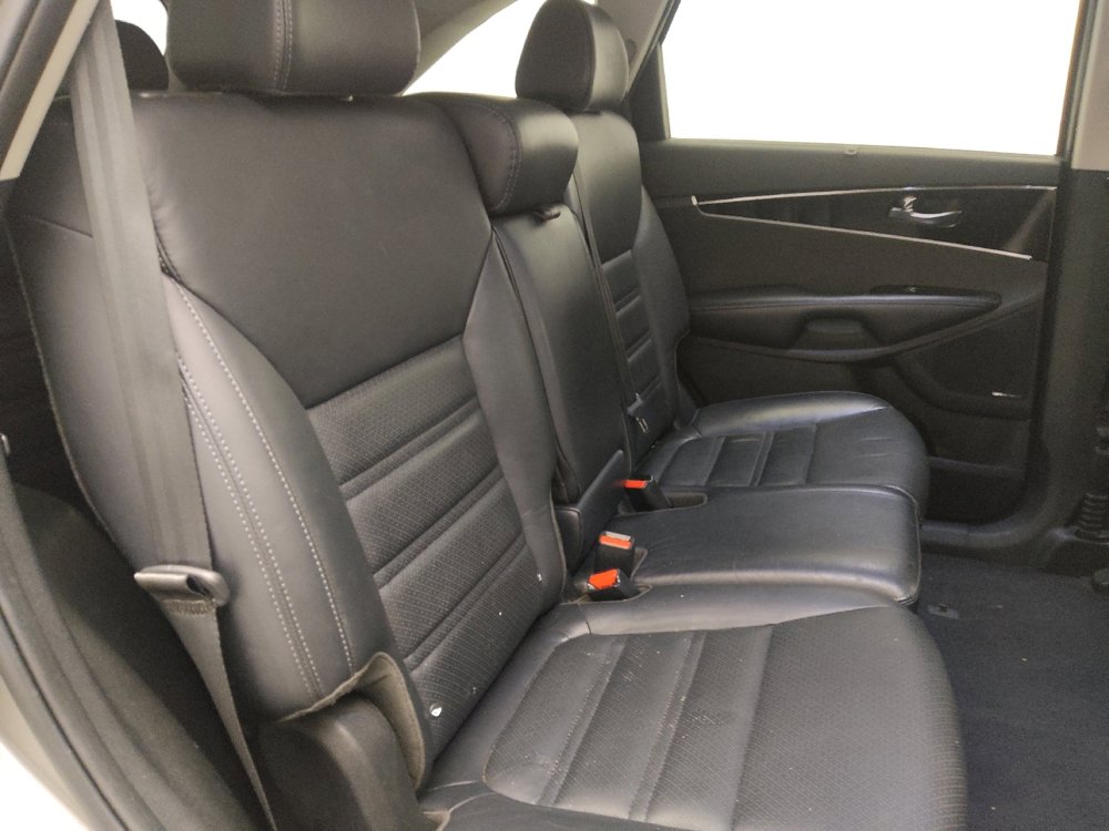 Used 2019 Kia Sorento EX w/ EX Touring Package image 19