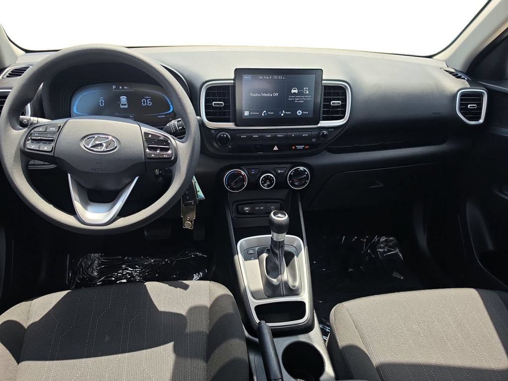 Certified 2025 Hyundai Venue SE FWD image 13
