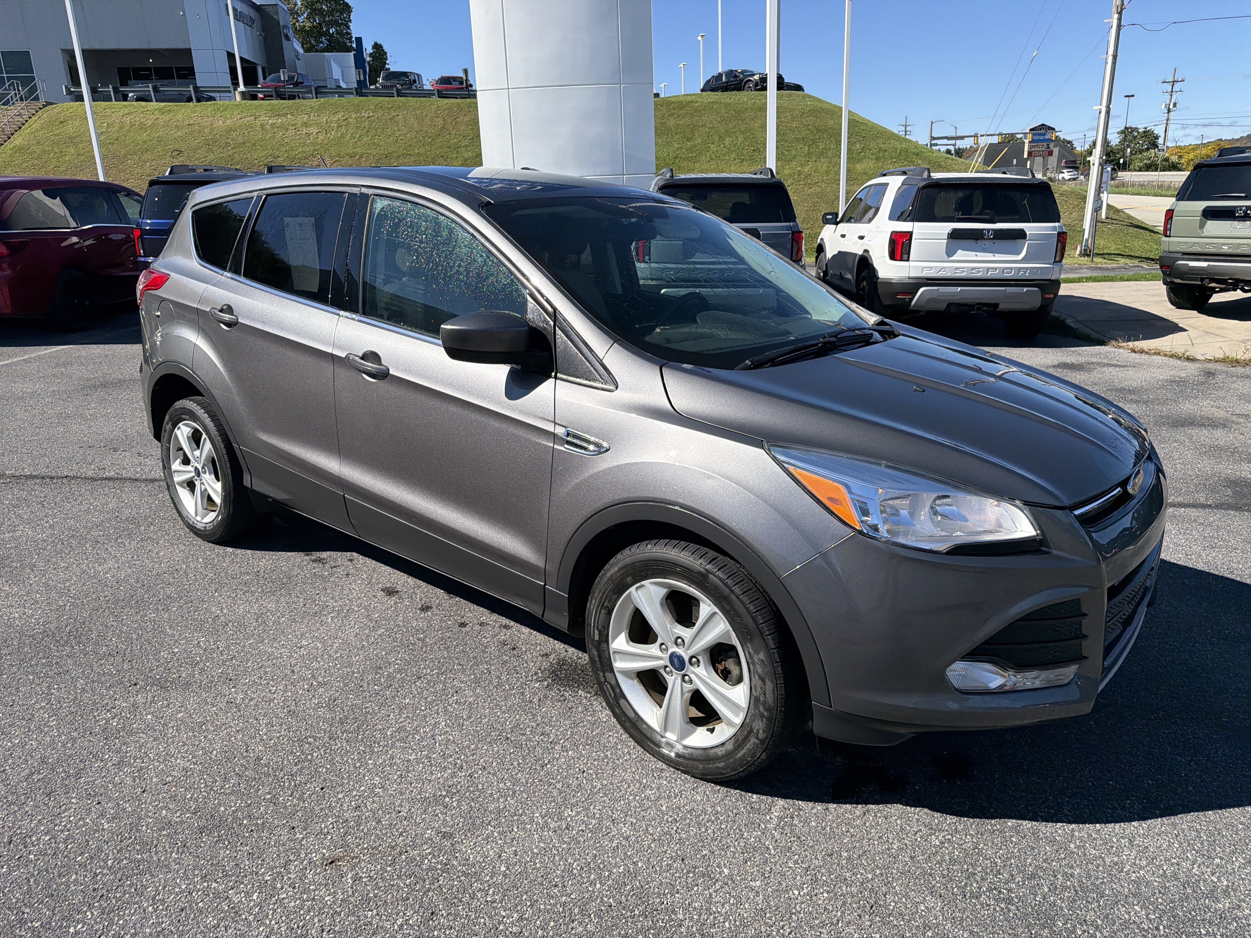 Used 2014 Ford Escape SE AWD/4WD image 2