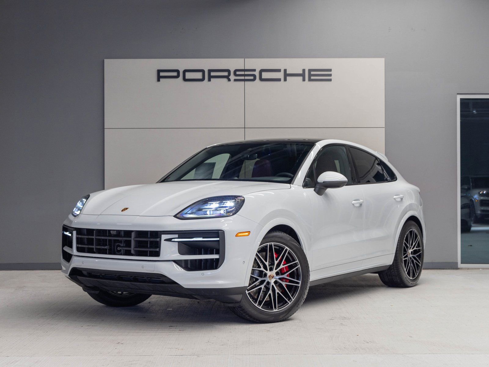 Used 2026 Porsche Cayenne S image 1