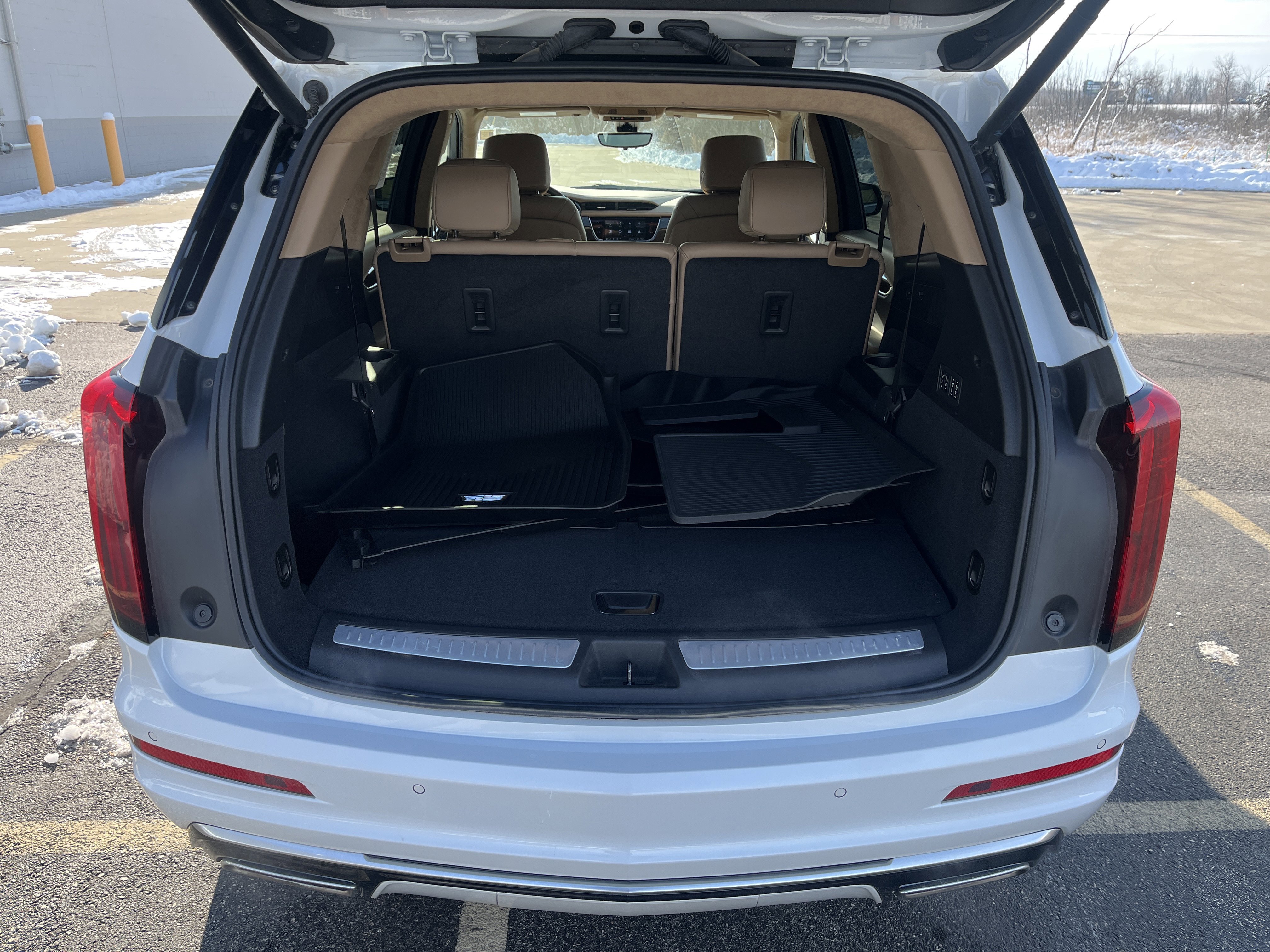 Used 2024 Cadillac XT6 Premium Luxury w/ Platinum Package image 22