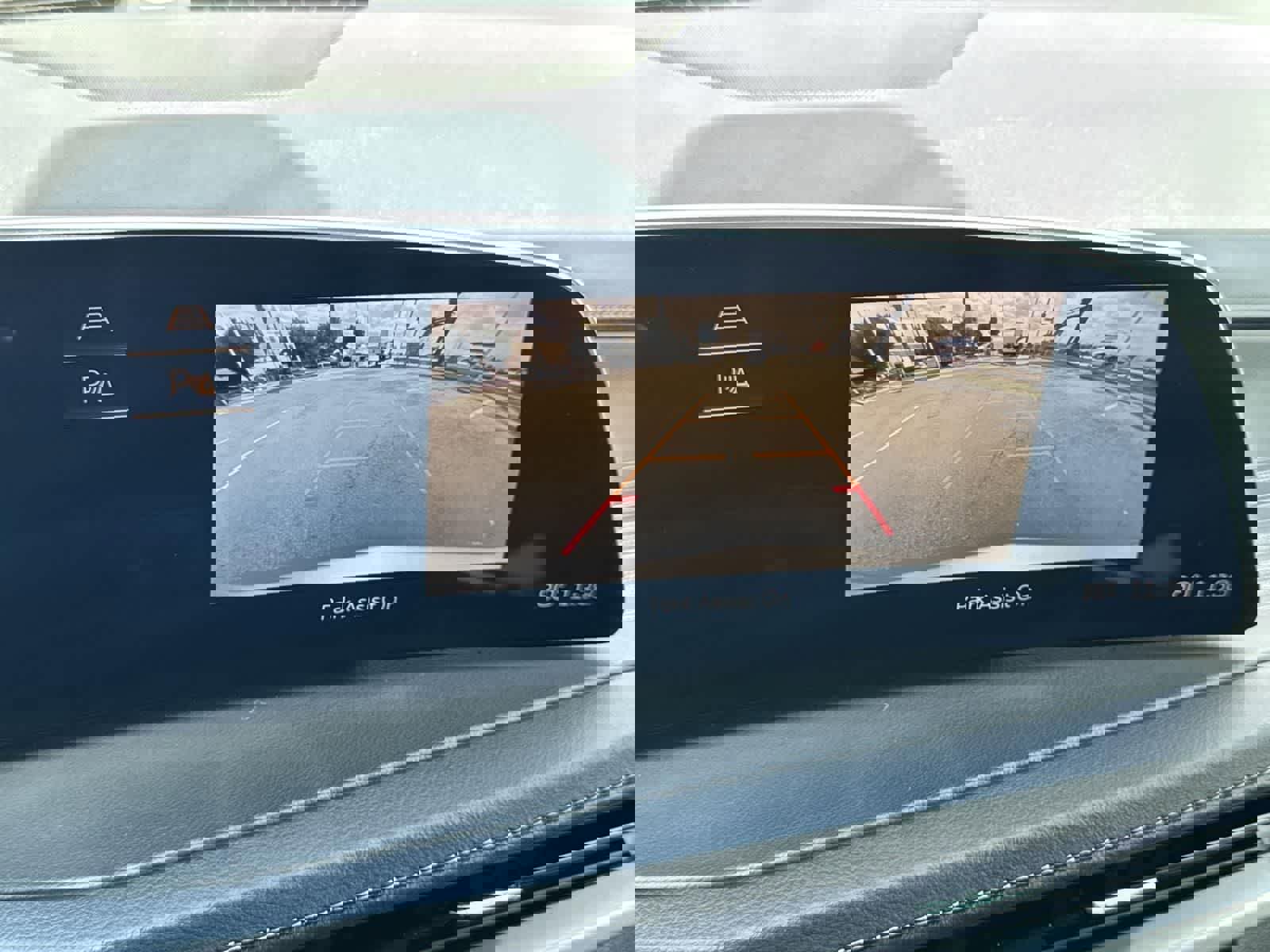 Used 2024 Cadillac XT4 Premium Luxury image 14