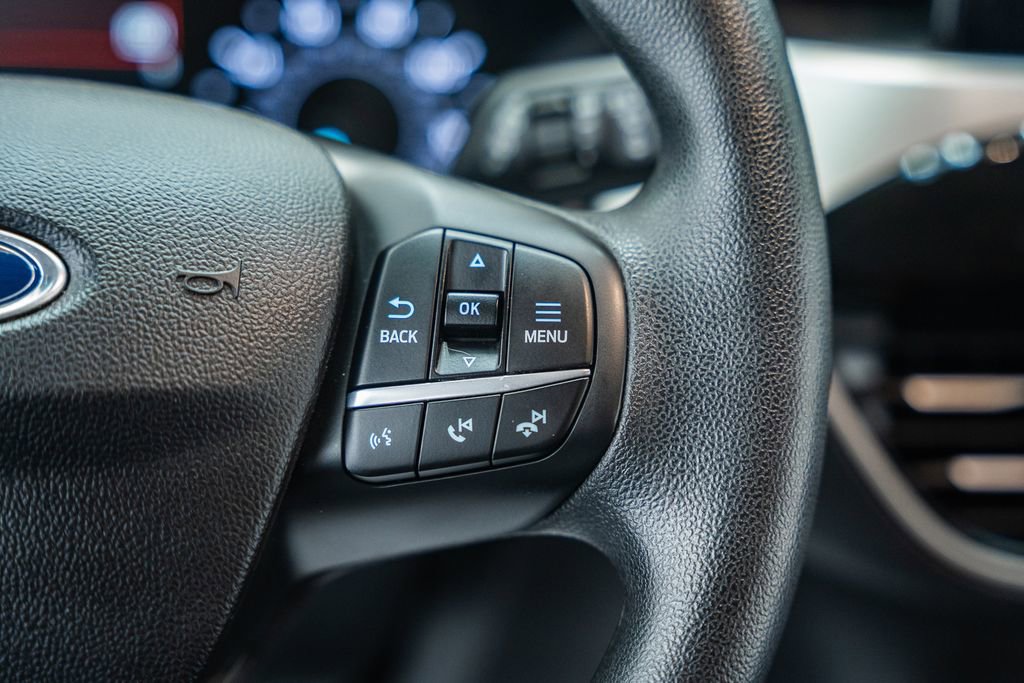 Certified 2020 Ford Escape SE image 27