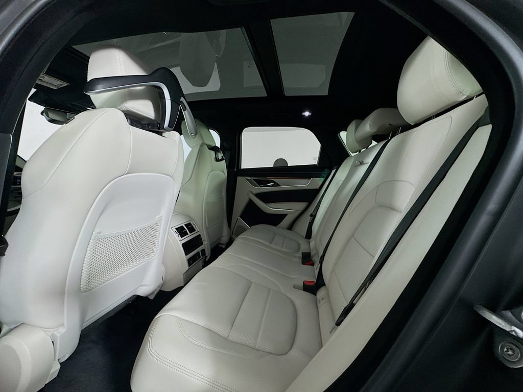 New 2026 Jaguar F-PACE R-Dynamic S AWD/4WD image 24