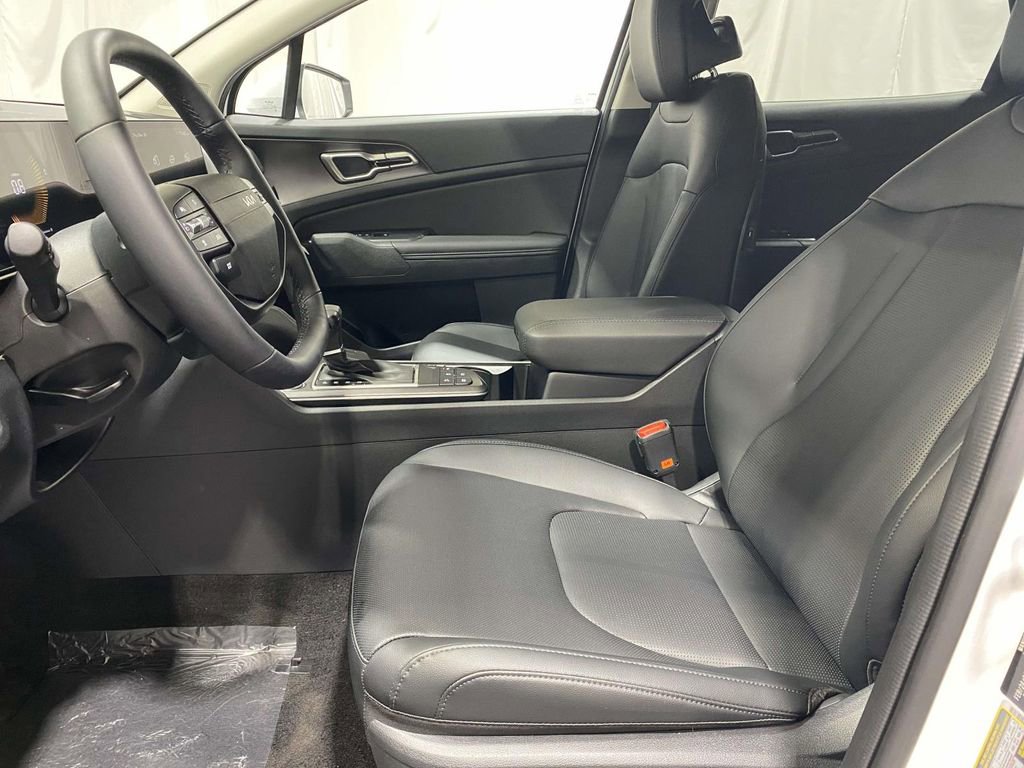 New 2026 Kia Sportage EX image 16