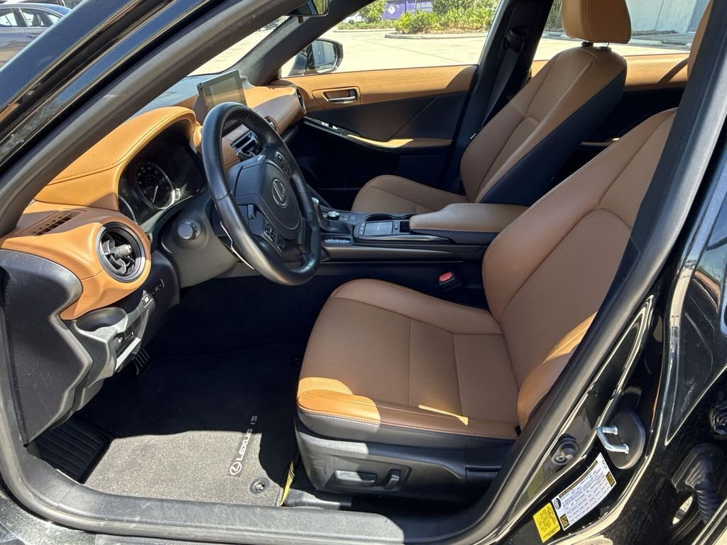 Used 2025 Lexus IS 350 F Sport w/ Accessory Package image 30