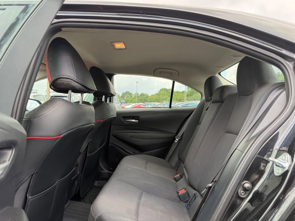 Used 2021 Toyota Corolla LE FWD image 17