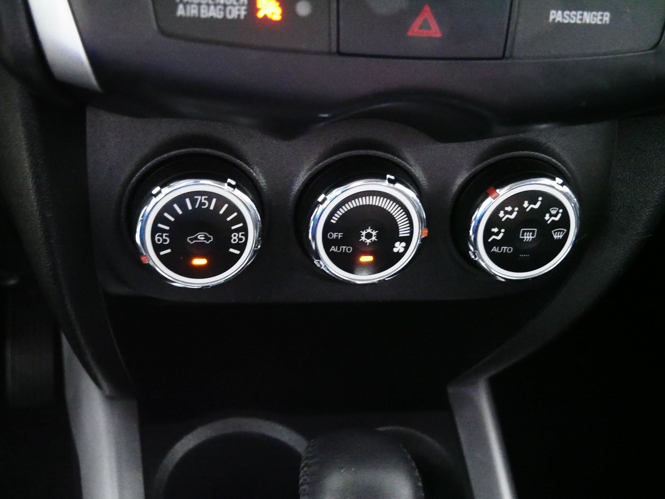 Used 2014 Mitsubishi Outlander Sport SE AWD/4WD image 23