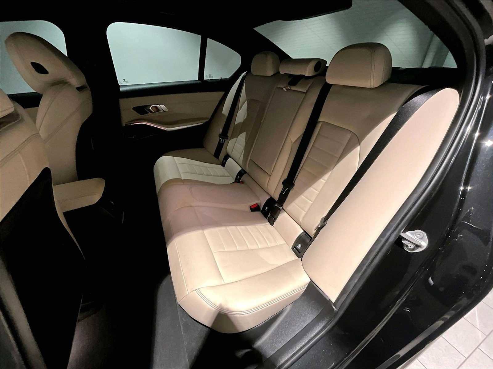 Used 2023 BMW M340i w/ Premium Package image 31