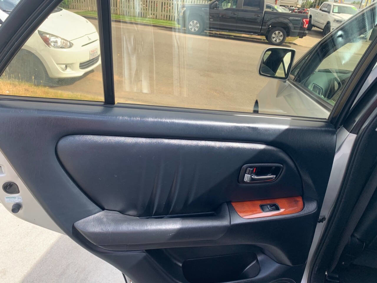 Used 2002 Lexus RX 300 image 24