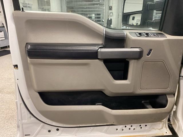 Used 2017 Ford F350 XLT AWD/4WD image 24