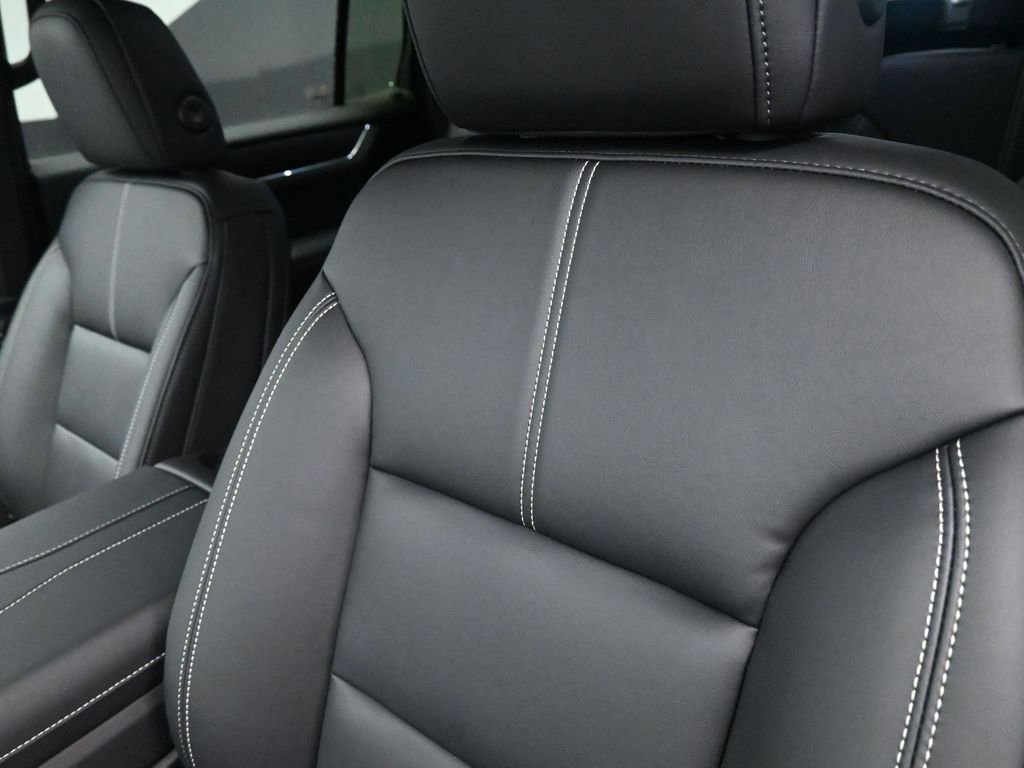 New 2026 GMC Acadia Elevation w/ Black Edition image 18