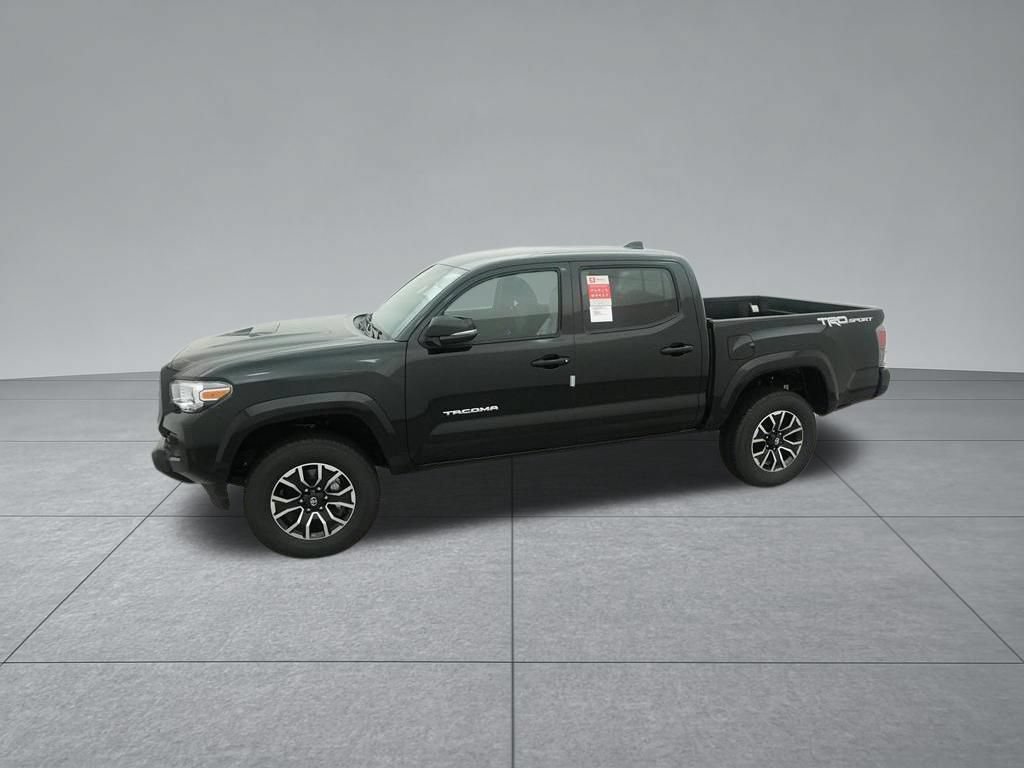 Used 2022 Toyota Tacoma TRD Sport w/ Technology Package RWD image 2