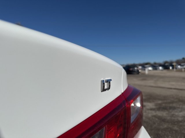 Used 2025 Chevrolet Malibu LT image 9