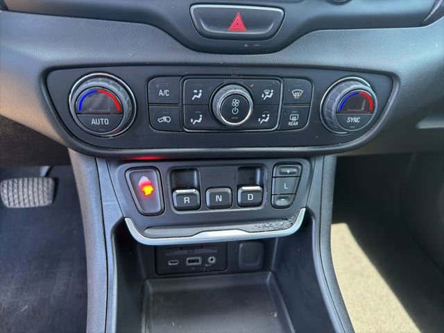 Used 2019 GMC Terrain SLT w/ Preferred Package AWD/4WD image 21
