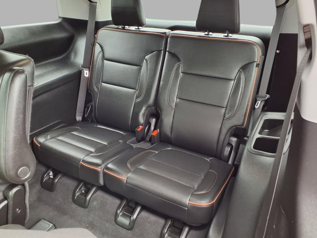 Used 2023 GMC Acadia AT4 w/ Technology Package image 25