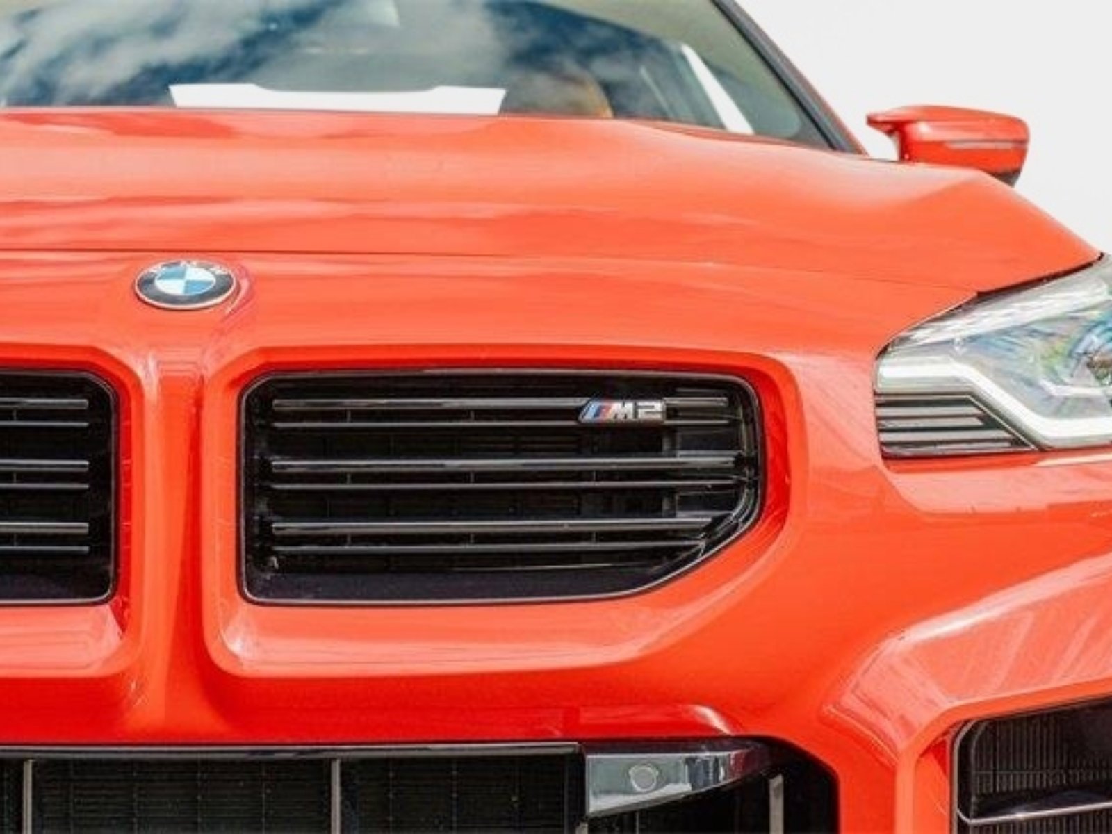 Used 2024 BMW M2 w/ Lighting Package image 19