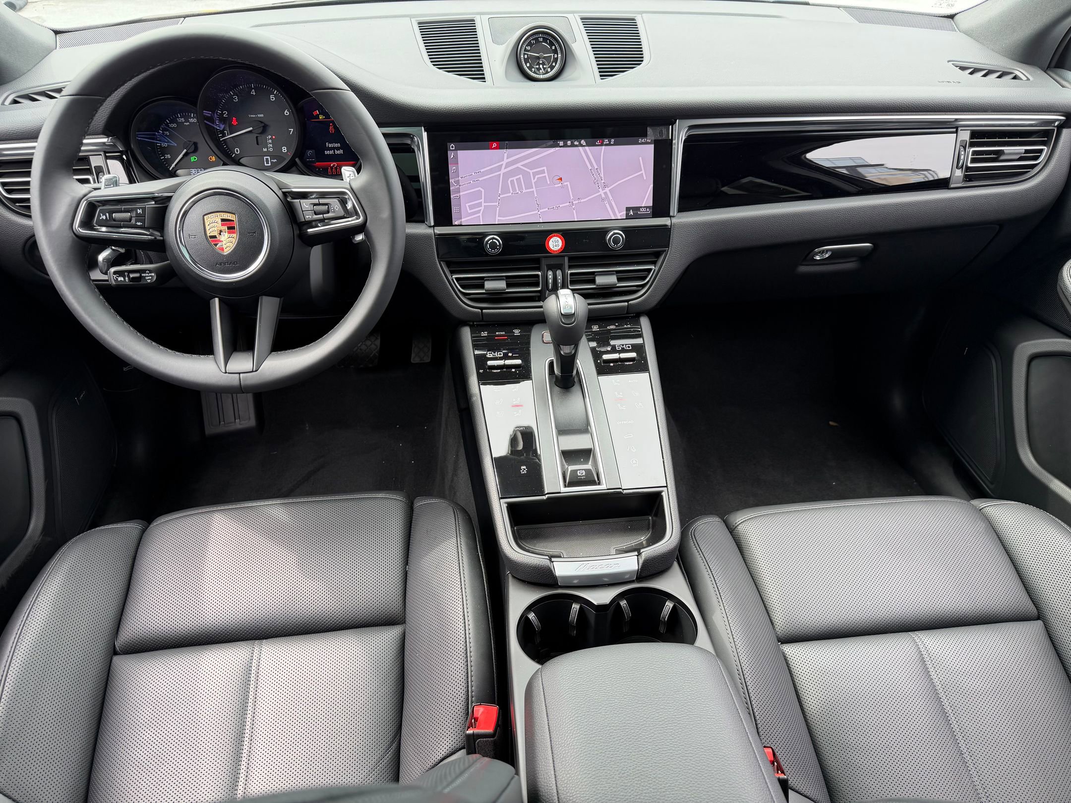 Certified 2026 Porsche Macan image 23