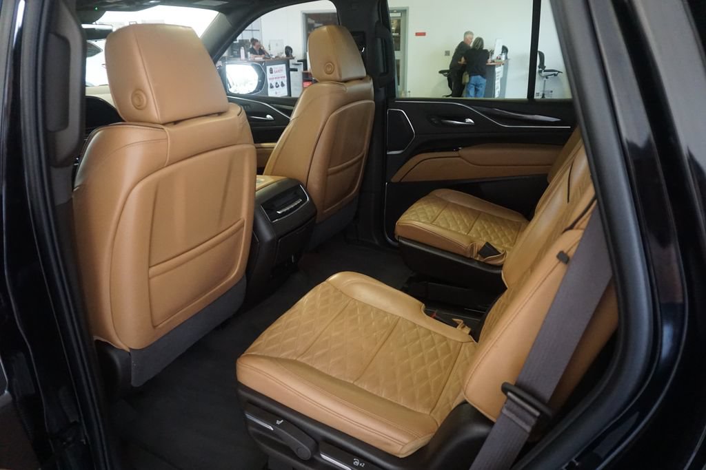Used 2022 Cadillac Escalade Sport AWD/4WD image 23