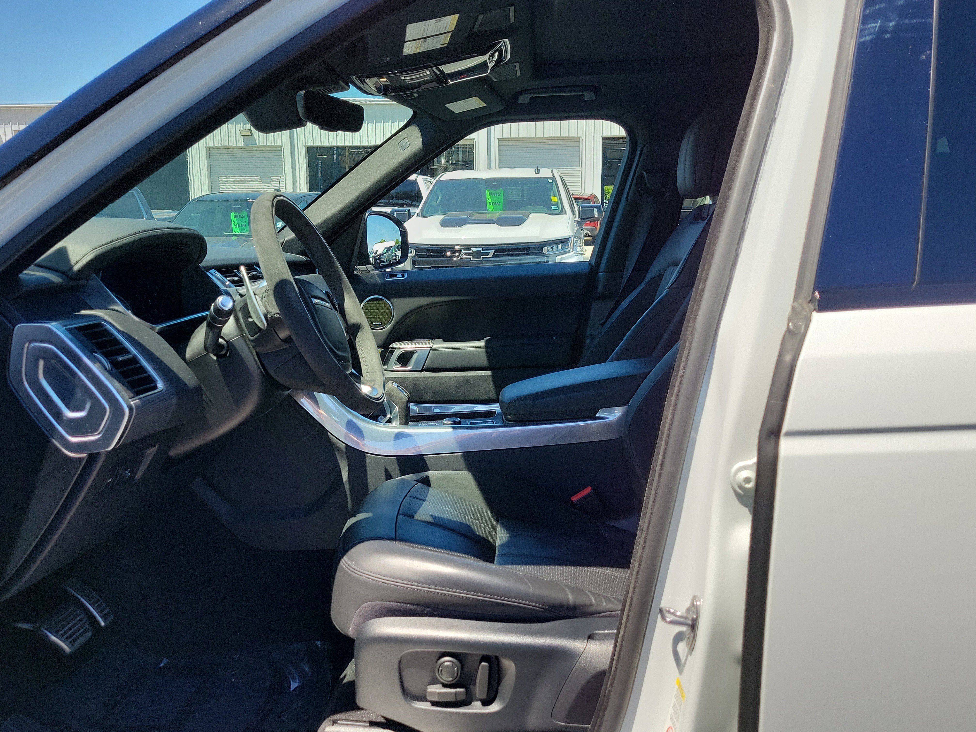 Used 2020 Land Rover Range Rover Sport HST image 21