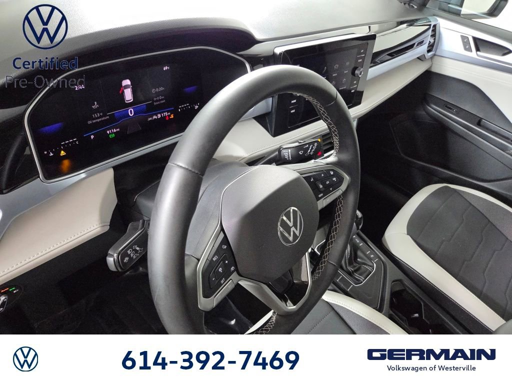 Certified 2025 Volkswagen Taos SE image 13