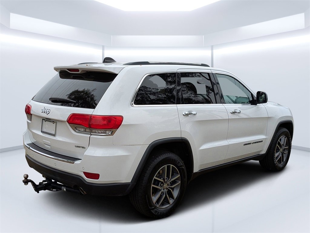 Used 2017 Jeep Grand Cherokee Limited image 3