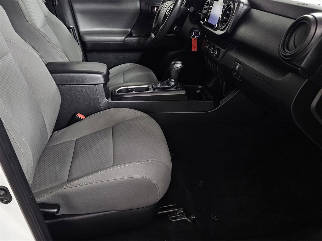 Used 2020 Toyota Tacoma SR image 27