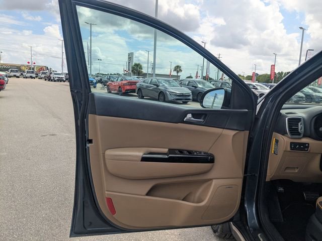 Used 2017 Kia Sportage SX image 11