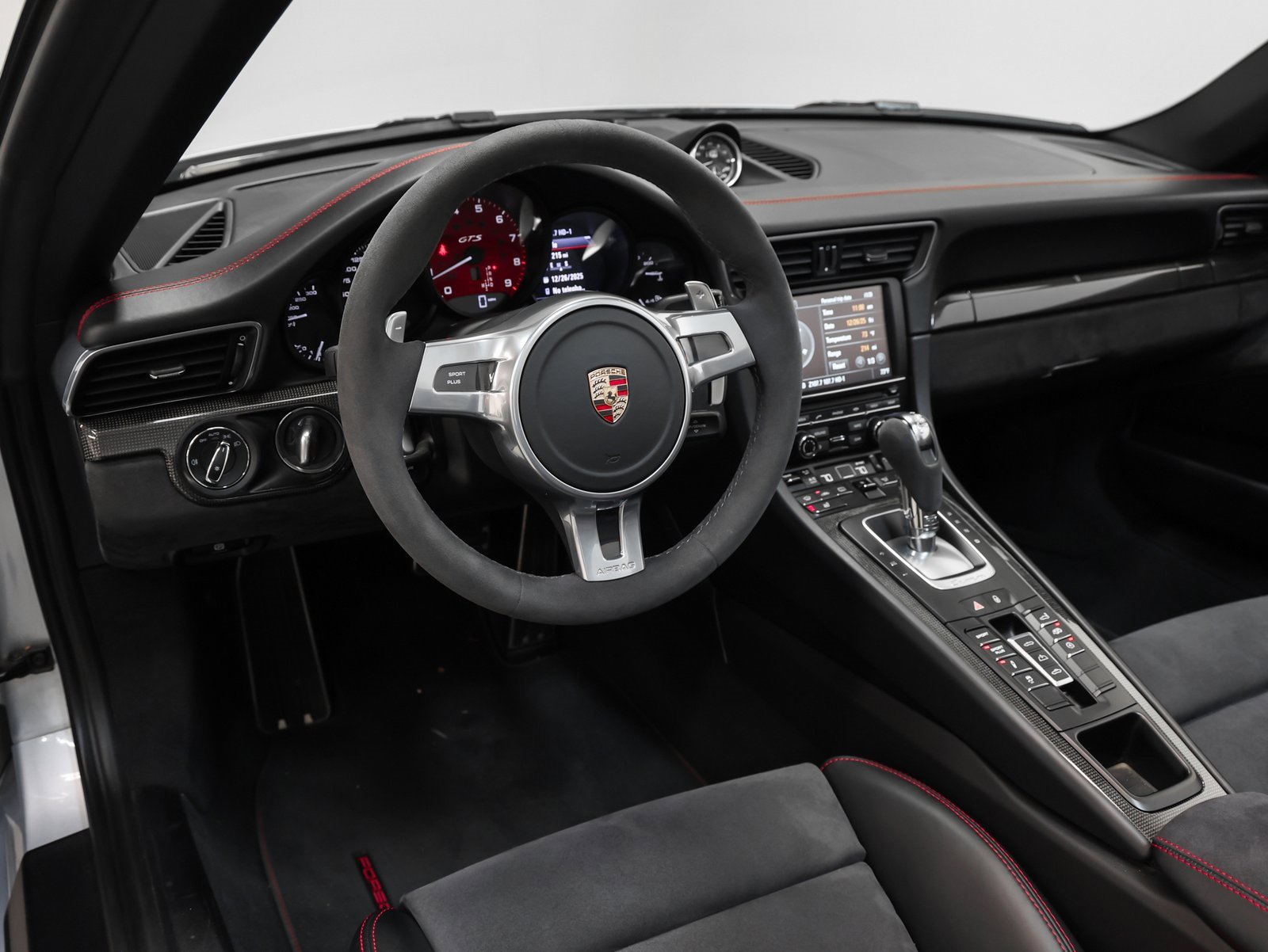 Used 2015 Porsche 911 Carrera GTS image 34