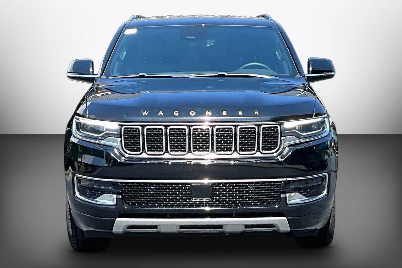 Certified 2024 Jeep Wagoneer L Series II w/ Flexible Seating Group AWD/4WD image 3
