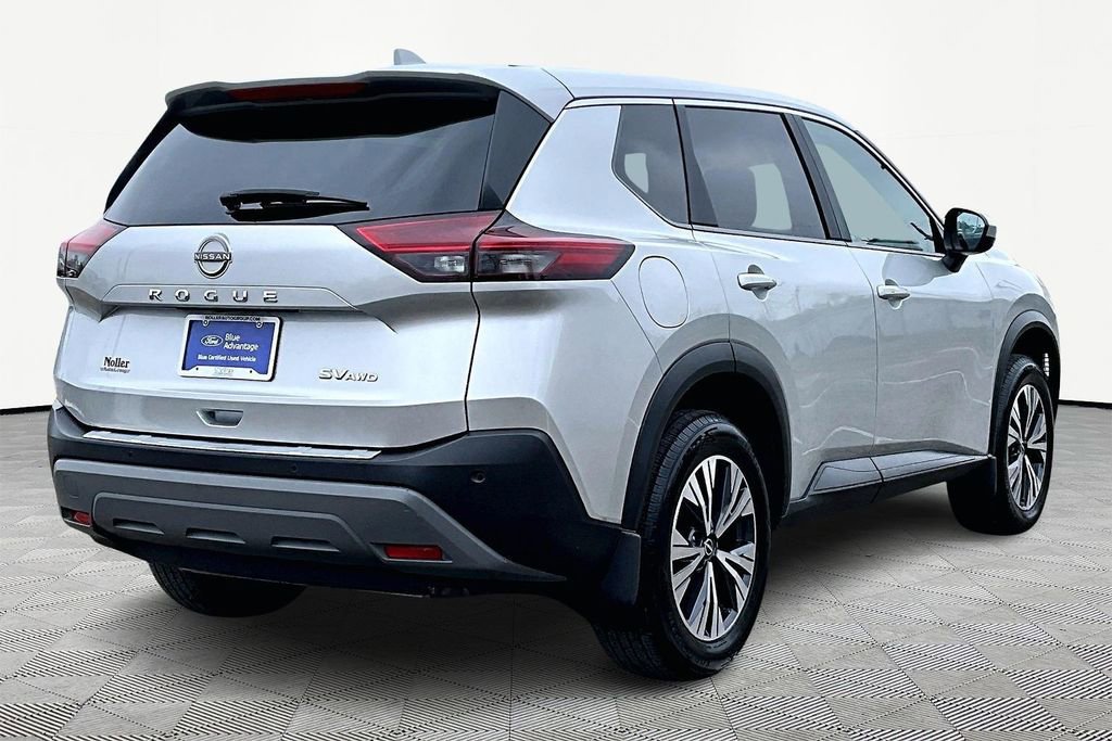 Used 2023 Nissan Rogue SV AWD/4WD image 2