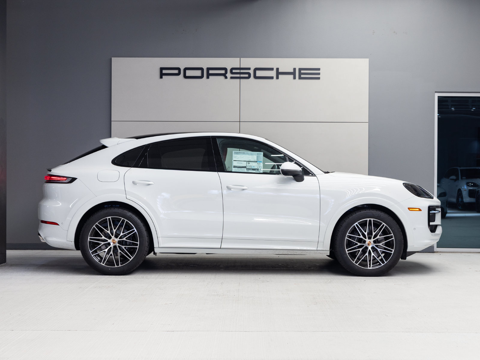 New 2026 Porsche Cayenne Coupe AWD/4WD image 8