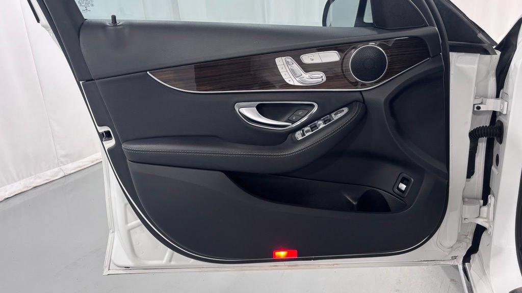 Used 2018 Mercedes-Benz C 300 4MATIC Sedan image 16