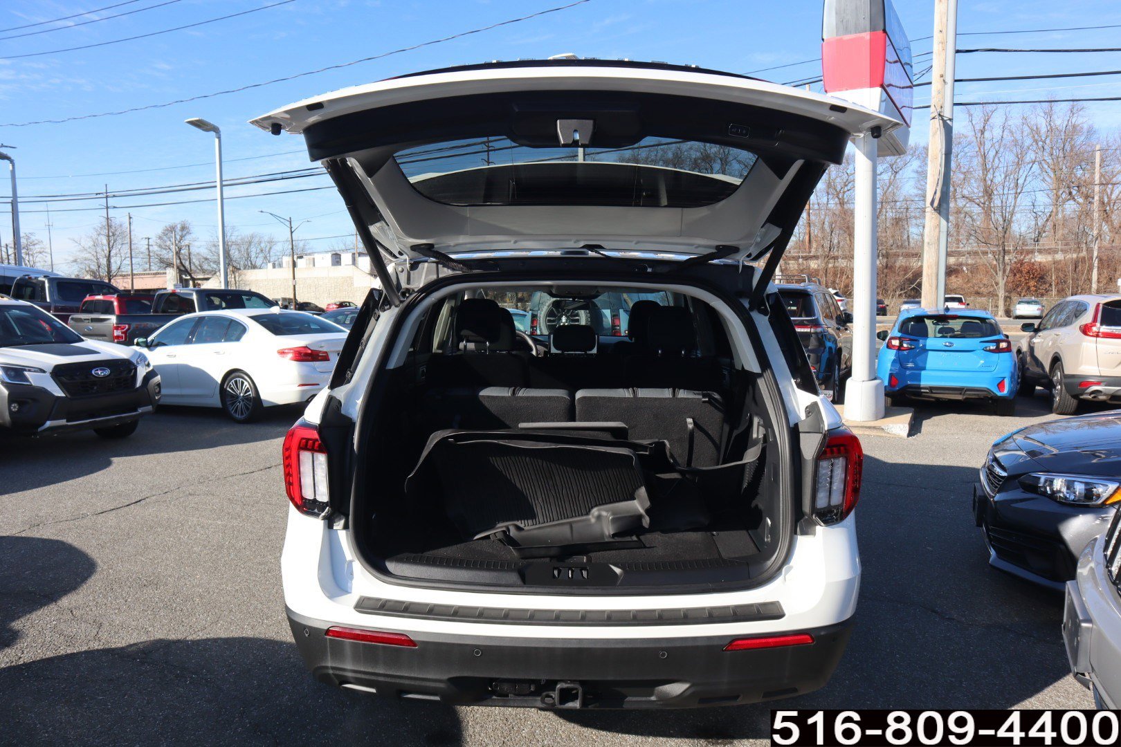 Used 2025 Ford Explorer Active image 28