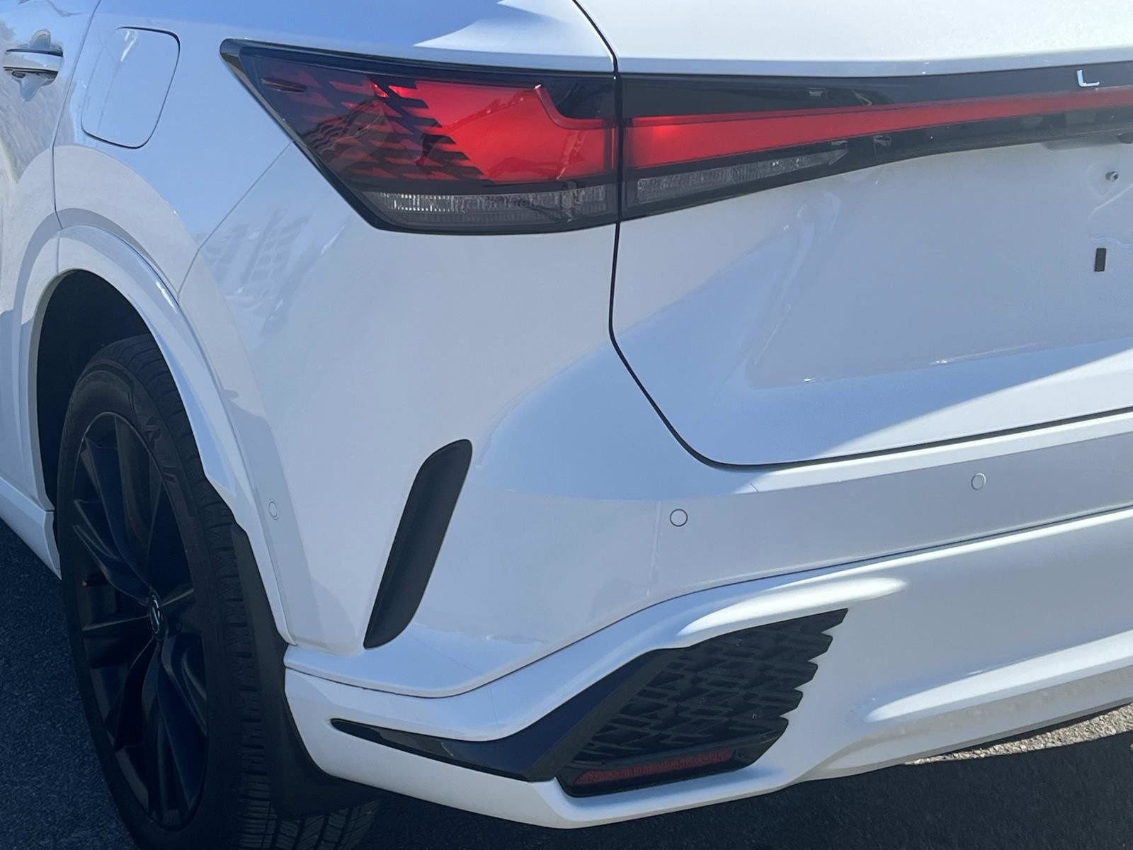 Used 2024 Lexus RX 500h F Sport image 9