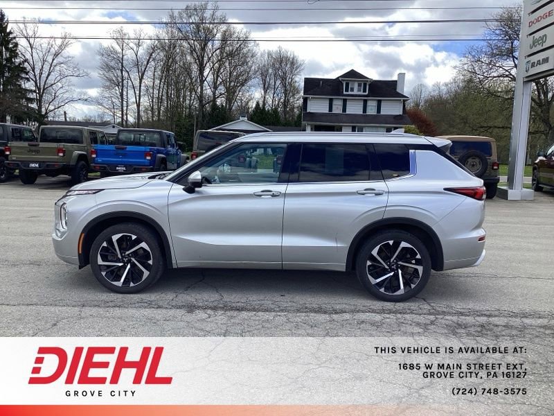 Used 2024 Mitsubishi Outlander SEL image 4