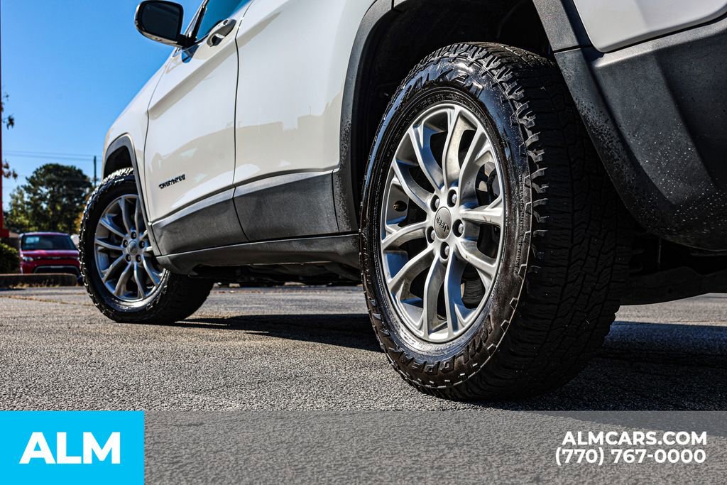 Used 2021 Jeep Cherokee Latitude Lux image 17